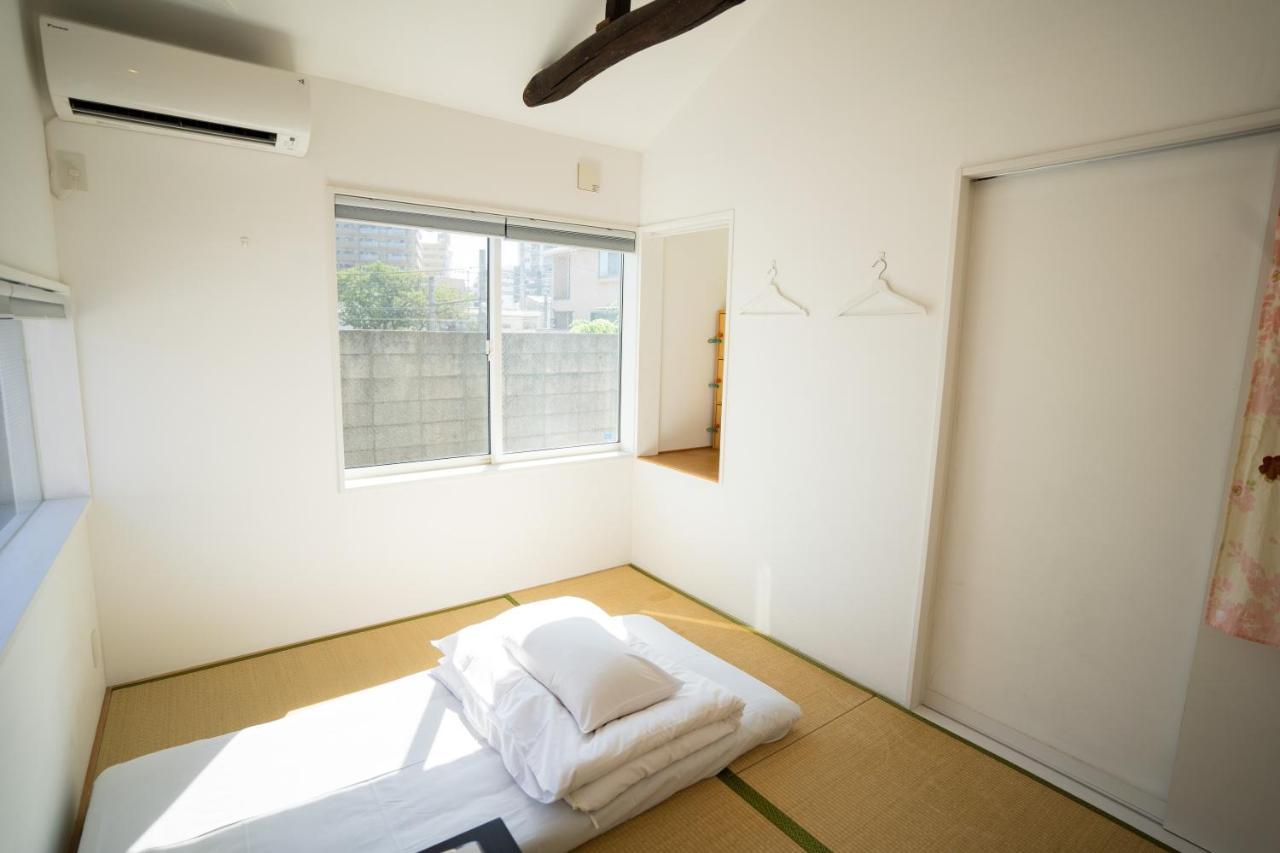 Sato-San'S Rest Hotel Tokyo Exterior photo